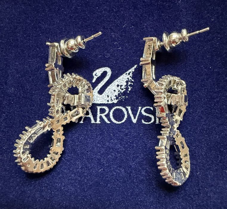 Kolczyki Hyperbola nieskończoność sygn Swarovski