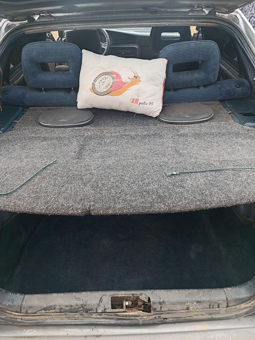 Автомобіль Toyota Carina 2