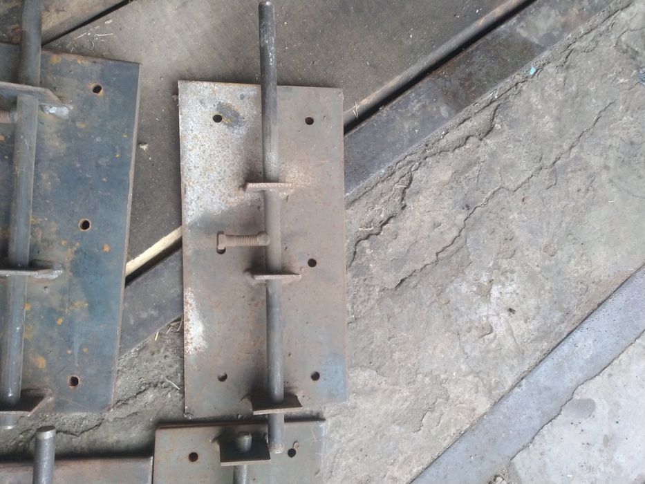 Продам засов дверной