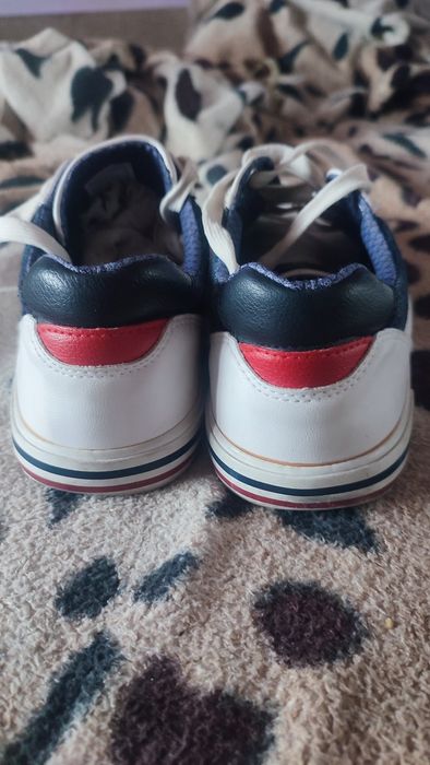 Кроссовки-кеды мужские 41 размер белого цвета