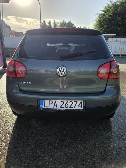 Sprzedam  golfa 5 1.4 gaz