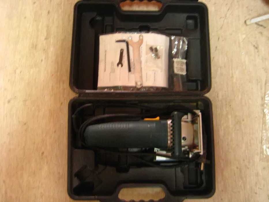 Máquina de encastrar ou retificadora