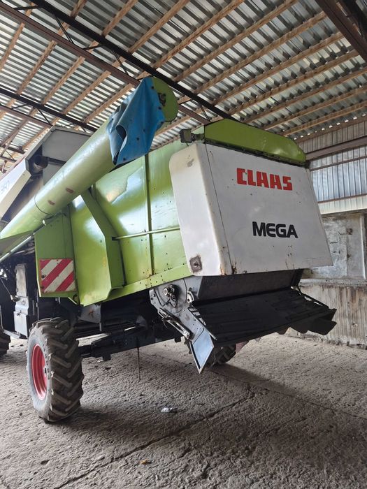 Комбайн Class Mega 360
