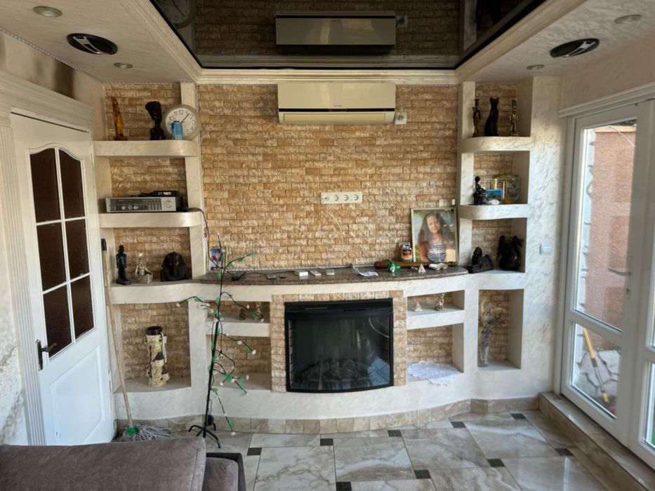 Будинковолодіння 260 м2 Берегово Стефаніка