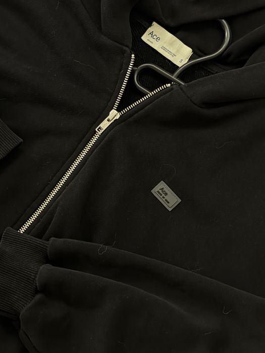 Худі українського бренду АСЕ