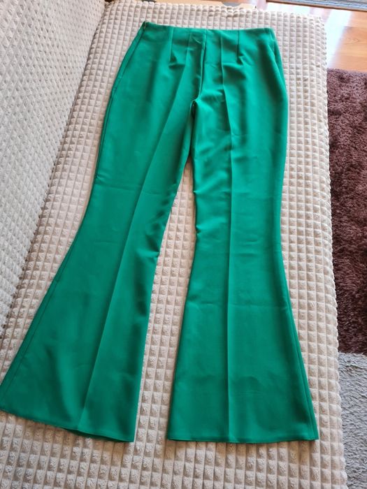 Spodnie damskie-dzwony