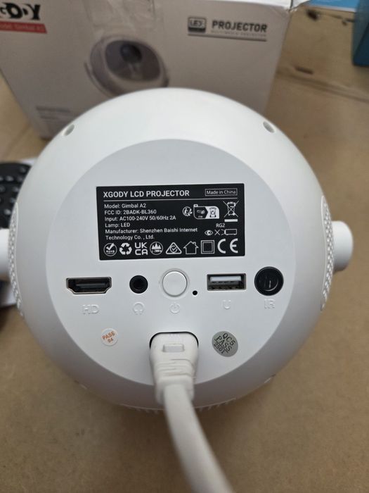 projetor portátil inteligente da marca XGODY