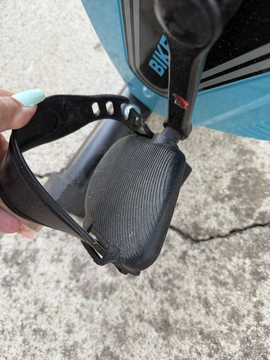 Bicicleta estatica dobravel como nova