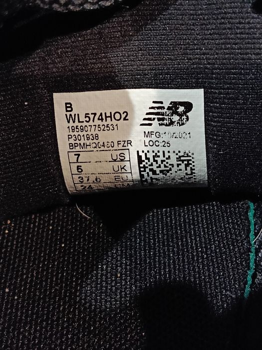 New Balance damskie czarne rozm 37,5