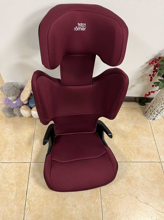 Автокрісло BRITAX ROMER KIDFIX M I-Size  Група 2/3 (15-36кг) бустер