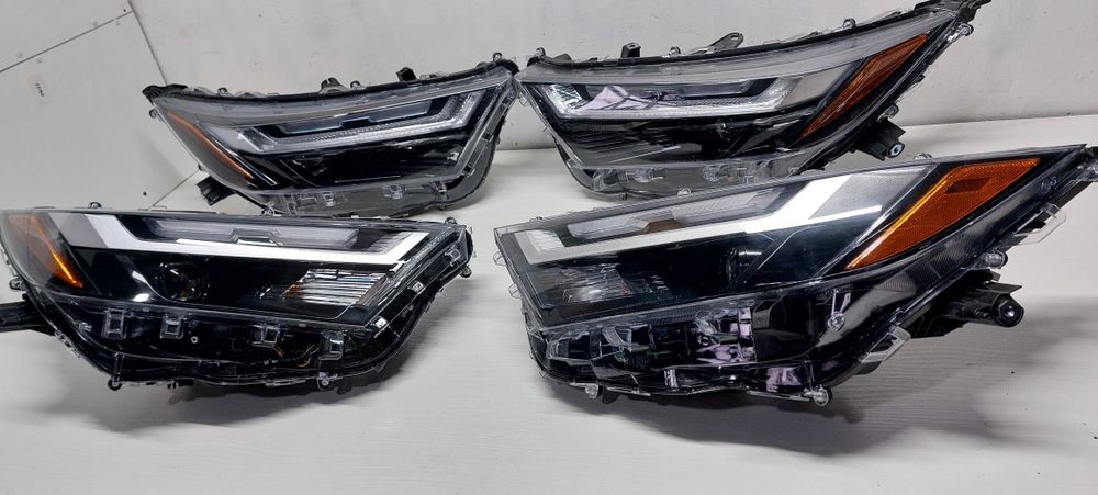 Toyota Rav4 2022 2023 фара левая правая фари ліва права оптика