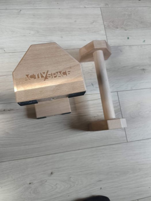 Paraletki activ space w stanie idealnym