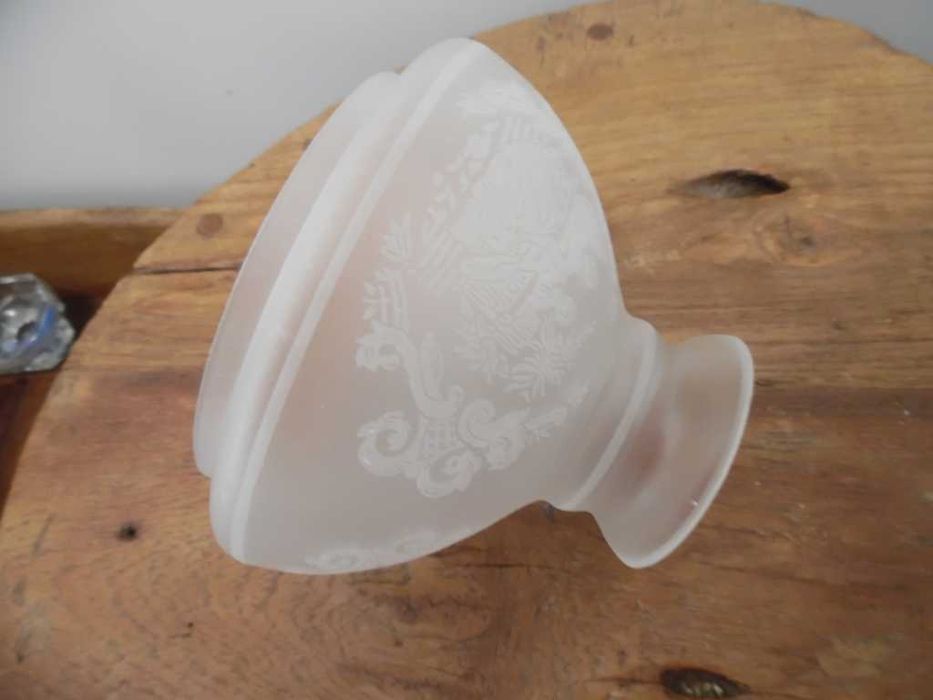 Abajur/Tulipa em Vidro Fosco Gravado – Portugal, anos 60