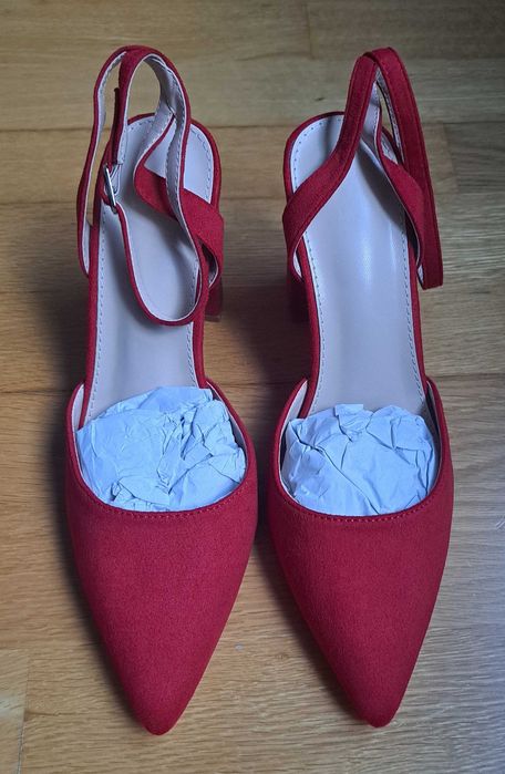 Sapatos Vermelhos - N.º 39 - Mulher - Novos