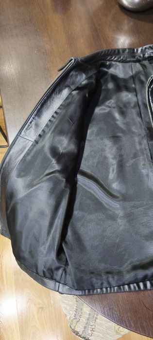 Шкіряна куртка чоловіча