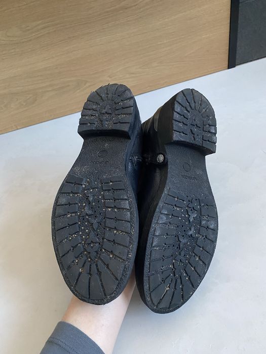 Шкіряні черевики челсі Clarks.