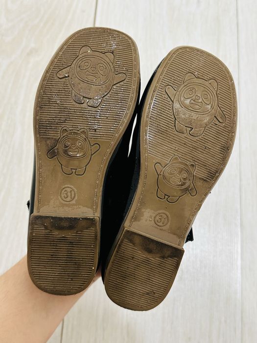 Продам туфли на девочку