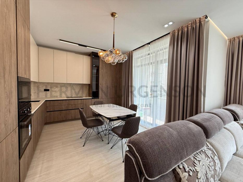 Продаж 2к квартири 74 м.кв / ЖК Residents Park