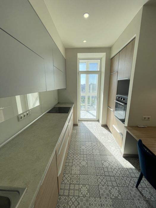 Продам 2-комн.кв. Центр, Менора, Литейная, 2А.