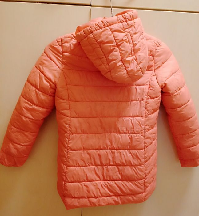 Куртка осіння на дівчинку 6-7 років