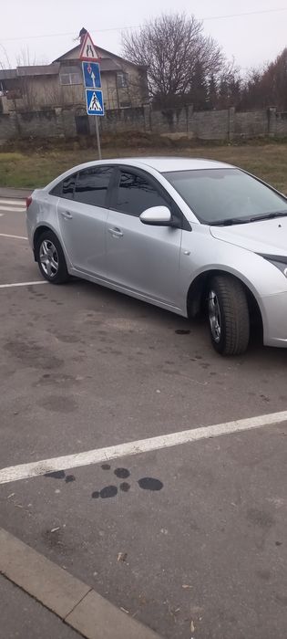 Шевроле Круз в хорошому стані