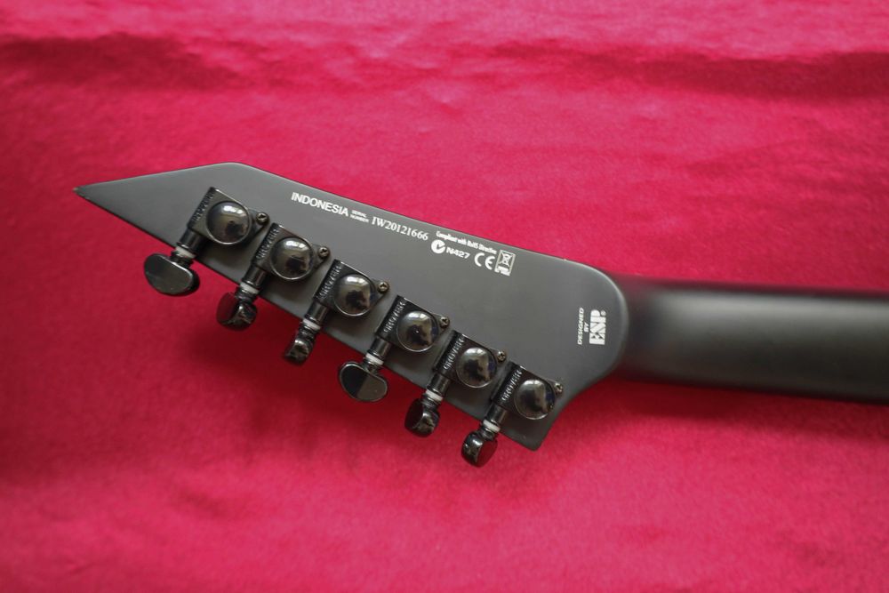ESP LTD M Black metal