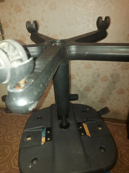 Кресло, стул, офисный, компьютерный 600 грн