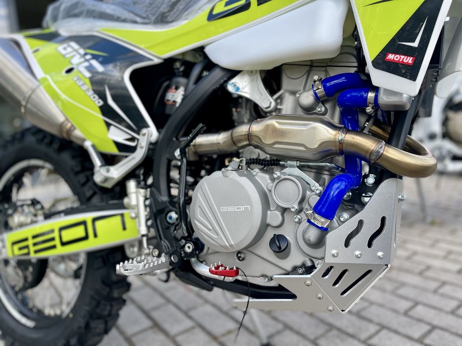 Мотоцикл GEON DAKAR GNC 300 YBS 21/18 МКПП 5