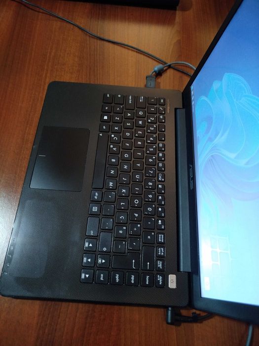 Portátil ASUS X402CA 14" 4GB RAM 500GB Windows 11