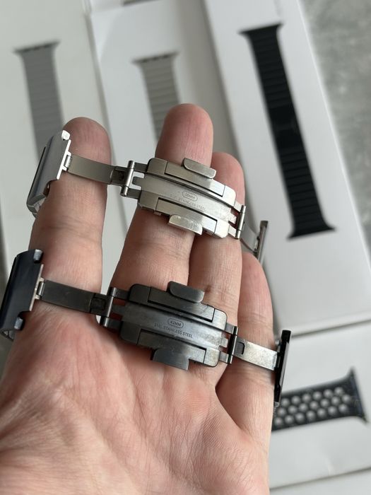 Оригінальні ремінці Apple Watch