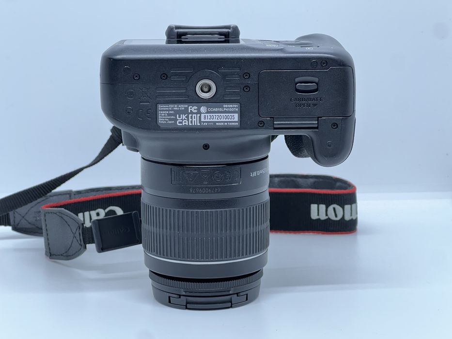 Canon 4000D kit Стан нового