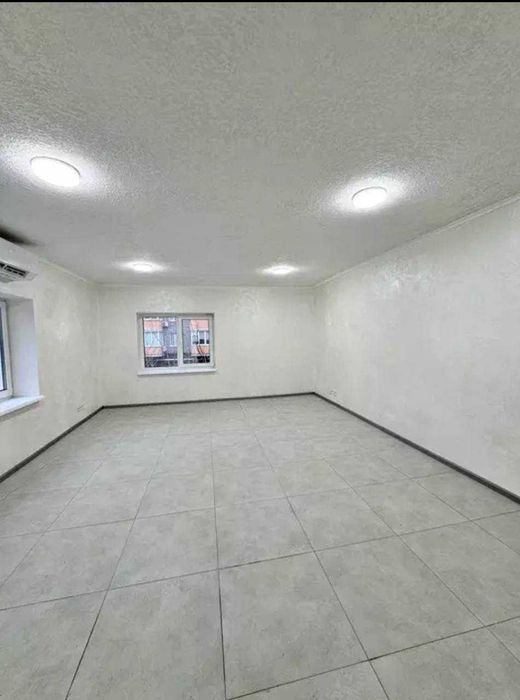 Довготривала оренда комерційного приміщення, р-н Набережного Кварталу