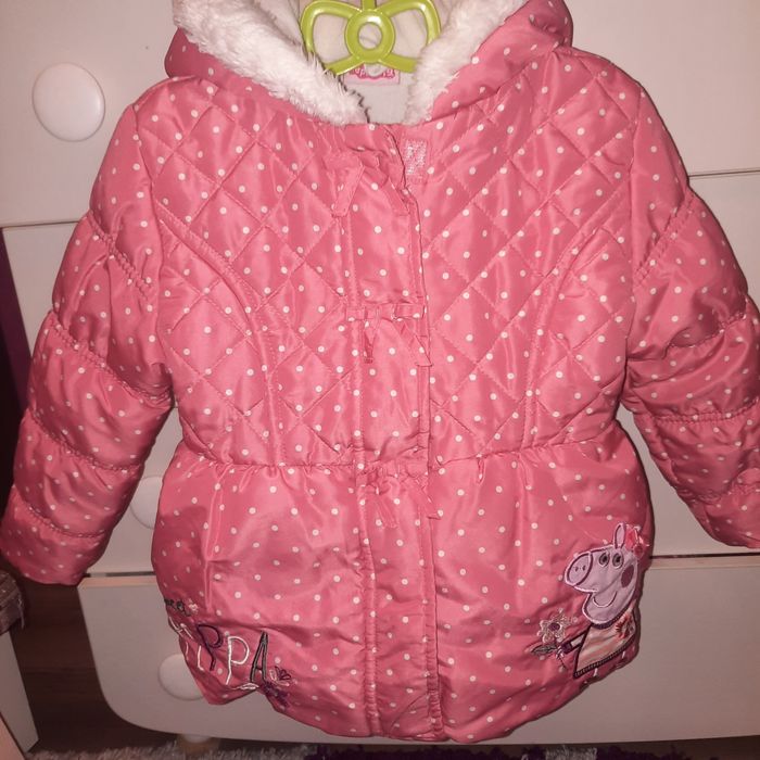 Курточка на дівчинку