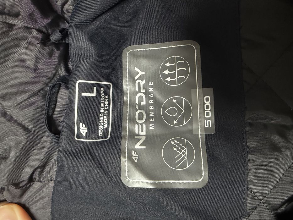 Лижний костюм, лижний одяг