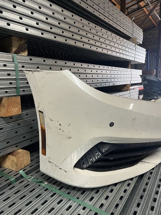 BMW G30 передні бампер 2020 рік А96 Колір