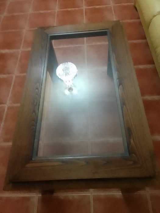 Mesa de centro em castanho excelente oportunidade