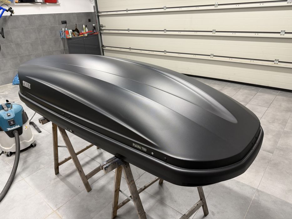 Bagażnik dachowy Box Thule Pacific 780