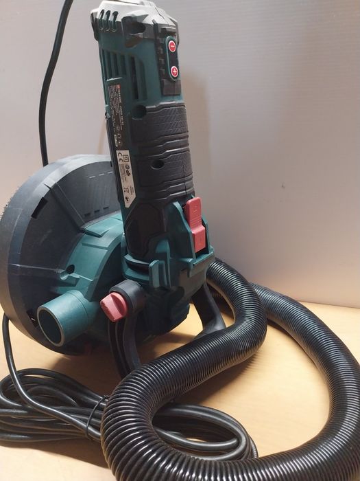 Lixadora de Paredes e tetos 1050w Parkside
