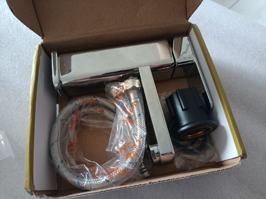 Змішувач для раковини Kroner KRM (Ems-C010)