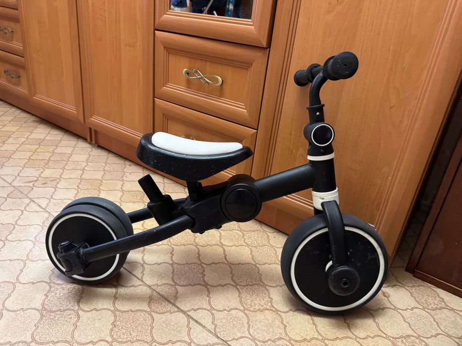 Беговел розкладний в велосипед