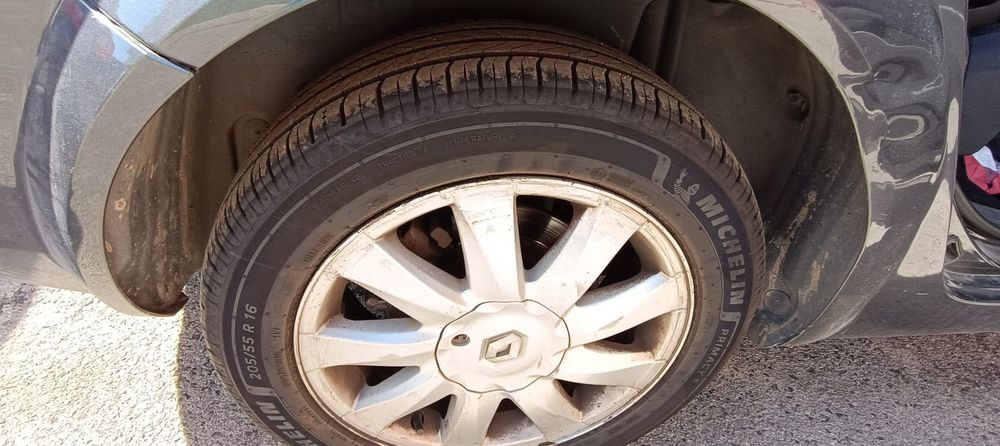 Diversas peças megane 2