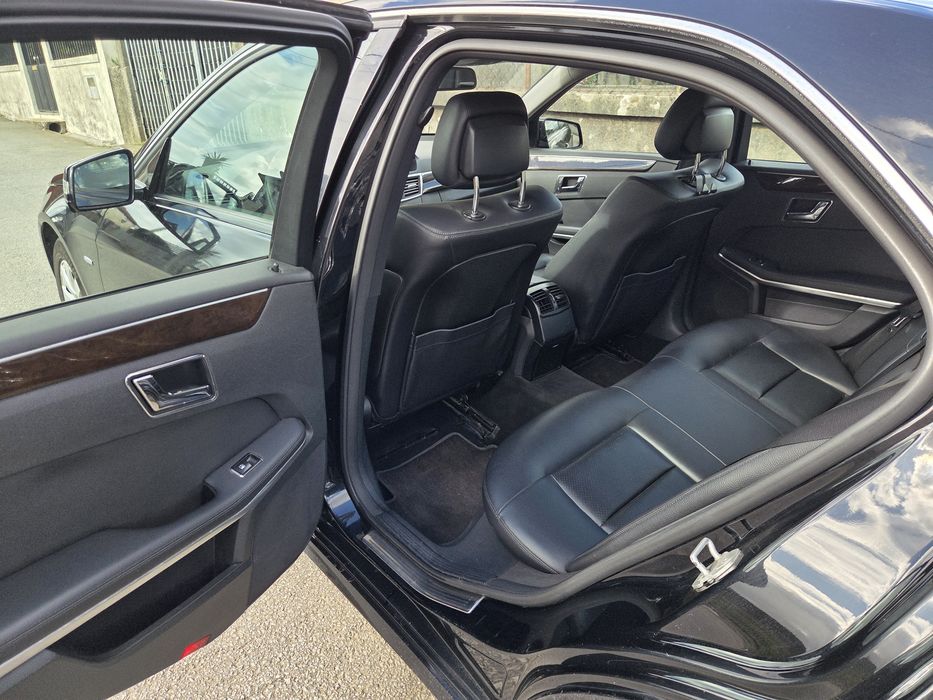 Mercedes Benz E 220 — photo 4