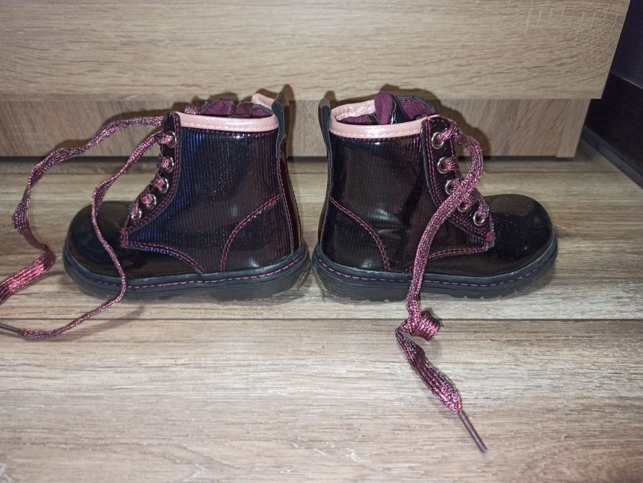 Ботинки демисезонные 22 размер на девочку