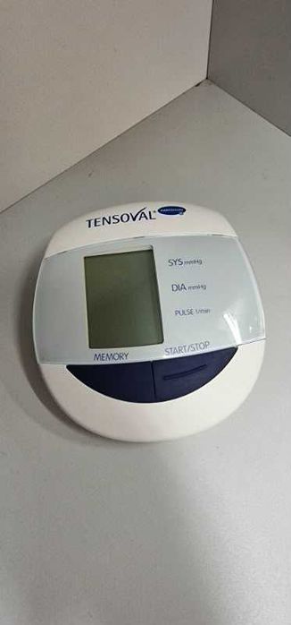 Ciśnieniomierz elektroniczny Hartmann Tensoval Comfort na ramię