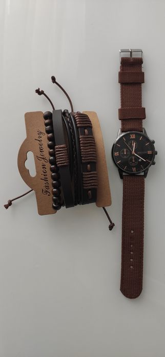 Męski zegarek plus zestaw bransoletek
