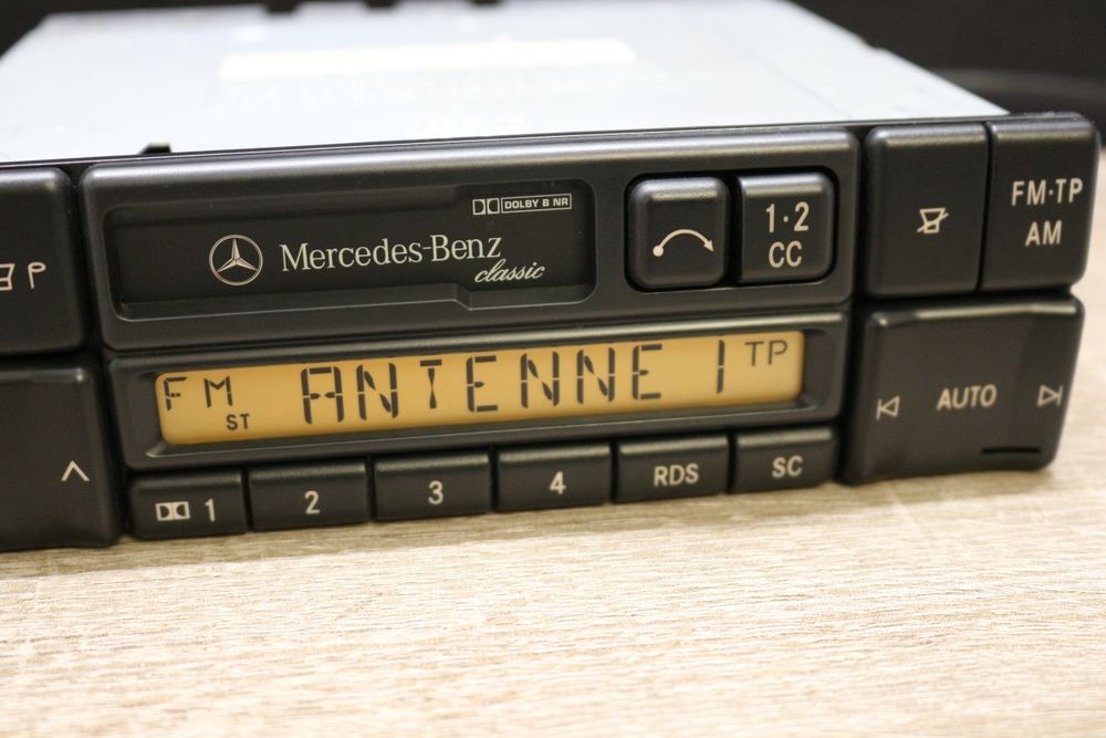 Radio Becker Classic MERCEDES R107 W126 W201 R129 W140 w123 w202 w210 ...