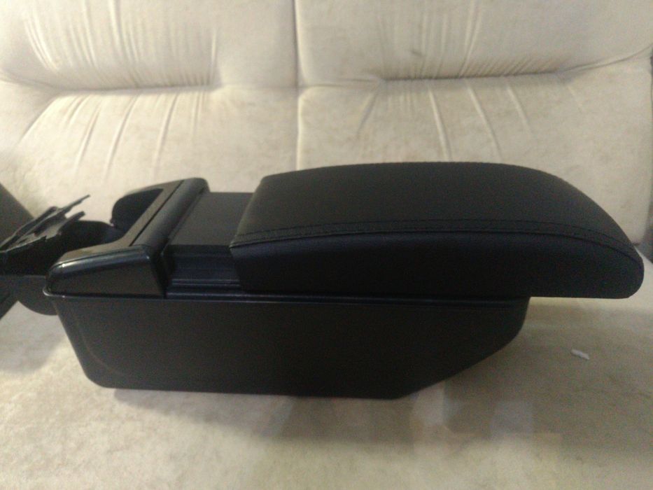 Подлокотник для Volkswagen Golf 7,6,5 Фольксваген Гольф 7,6,5