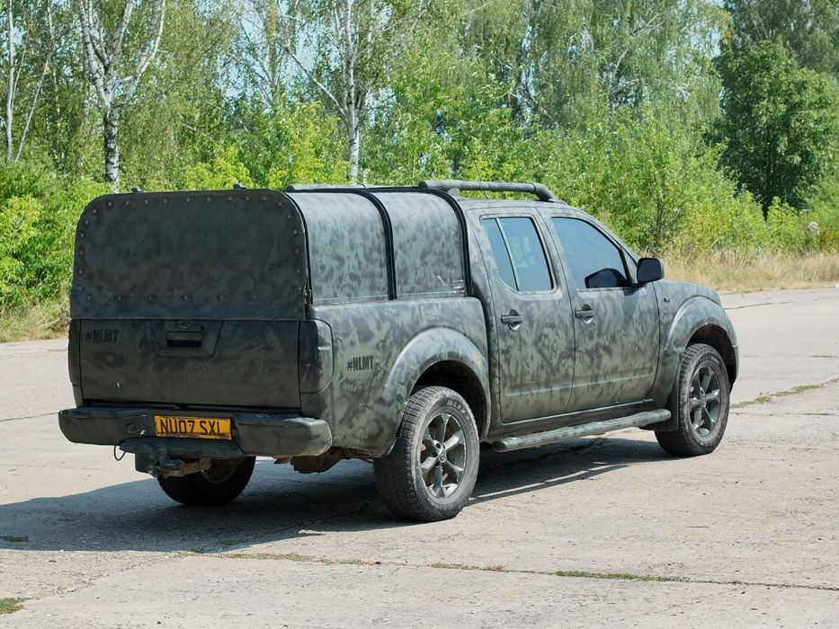 авто Nissan Navara 4x4