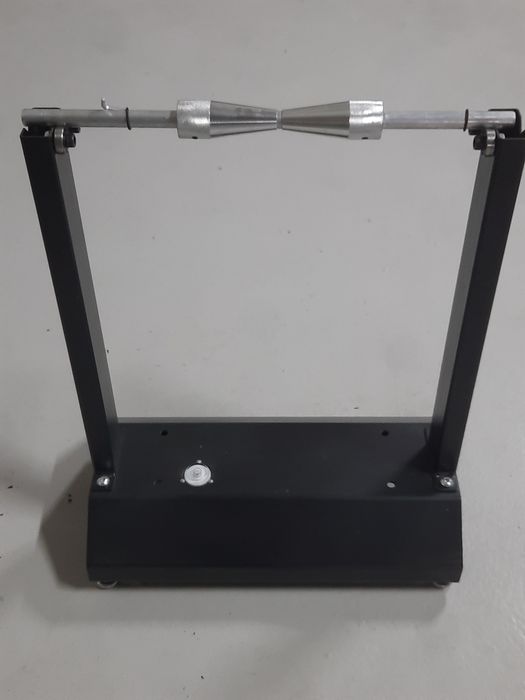 Wyważarka statyczną do kół motocyklowych