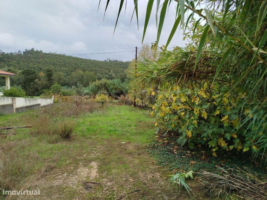 Terreno Urbano para construção de moradia, em Vale da Proa, Semide